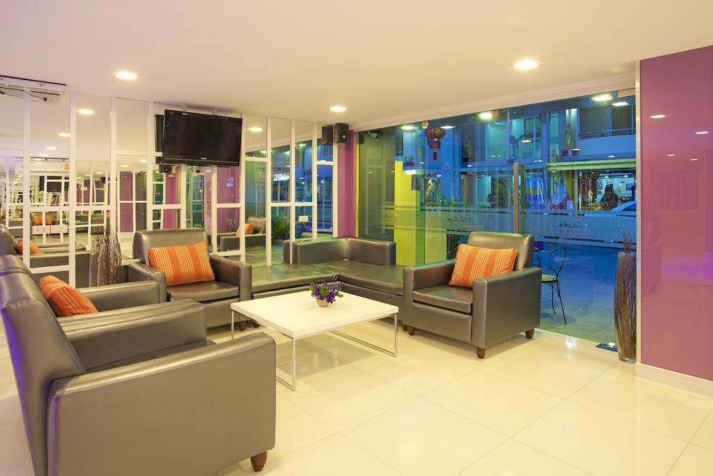 Holidays Home Pattaya Esterno foto