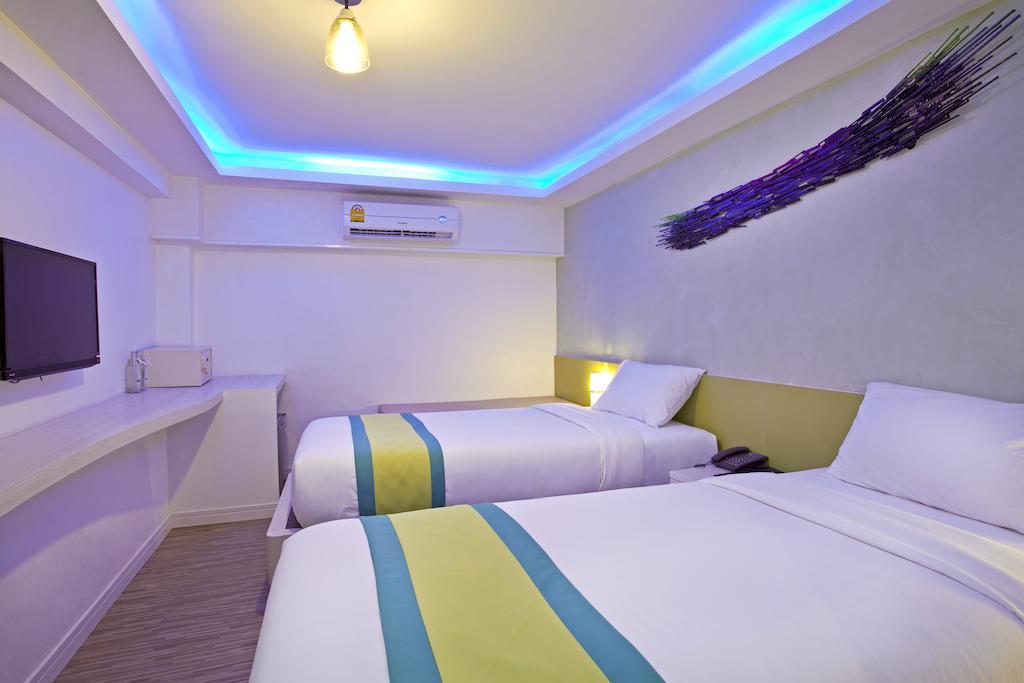 Holidays Home Pattaya Esterno foto